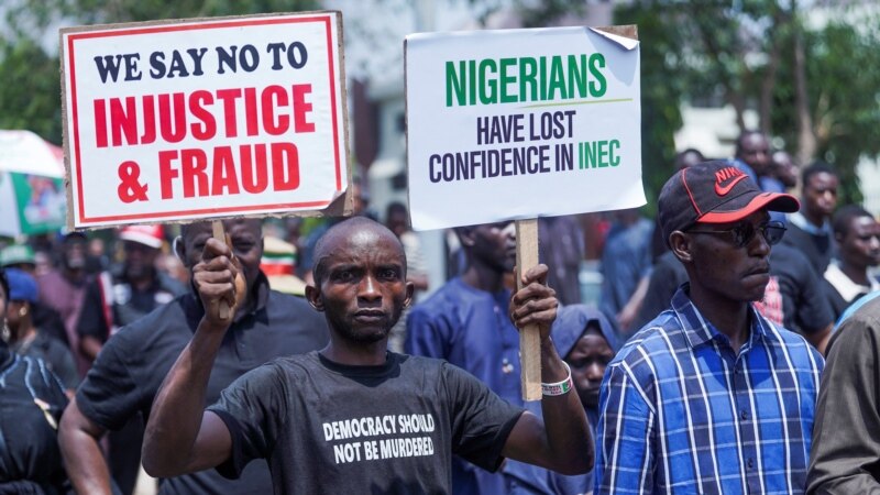 La justice nigériane ordonne le report de l'élection des gouverneurs