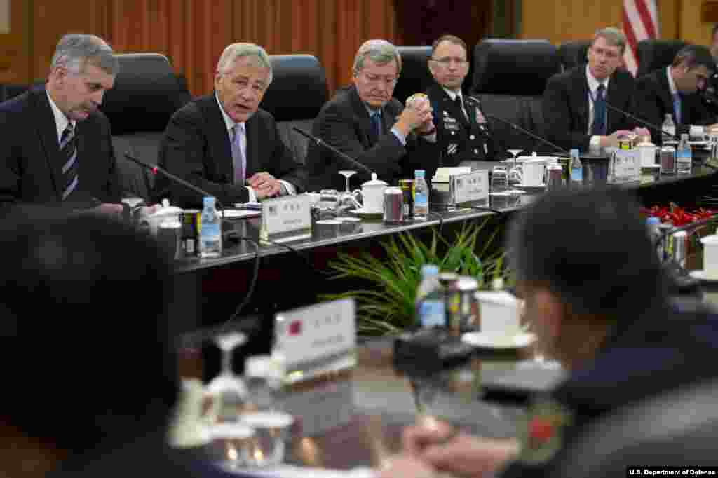 Secretary of Defense Chuck Hagel meets with Chinese Minister of Defense Chang Wanquan in Beijing, China, April 8, 2014. (Department of Defense)