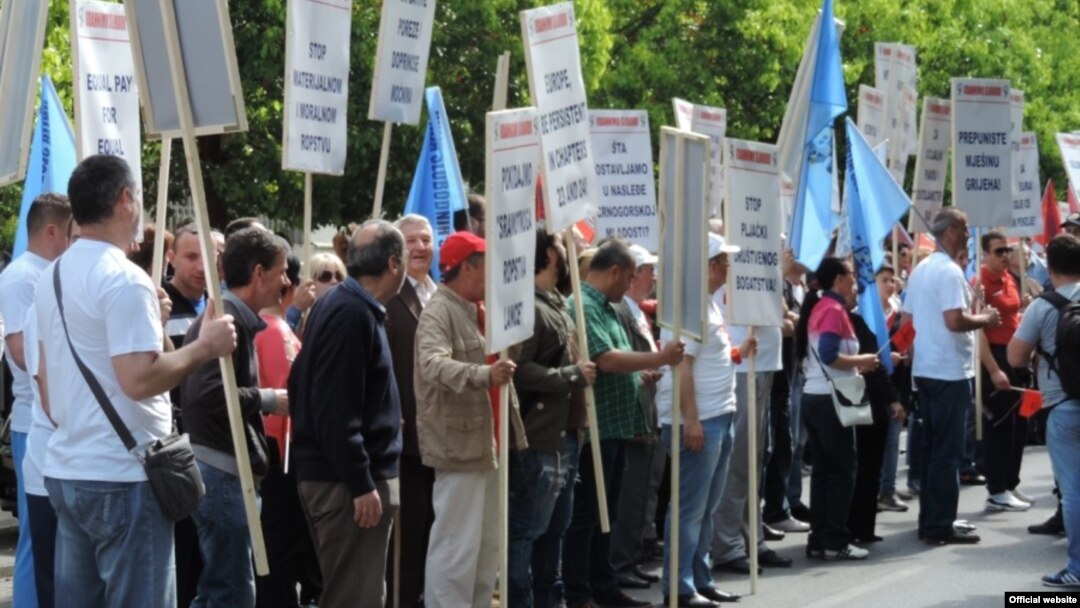 Protestna šetnja Unije slobodnih sindikata (rtcg.me)