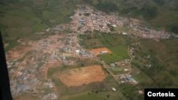 Una imagen aérea de la población de El Plateado, el 13 de octubre de 2024. [Foto: Cortesía: Ejército de Colombia].
