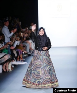 Anniesa Hasibuan saat menghadiri New York Fashion Week (NYFW) 2016. (foto: courtesy).