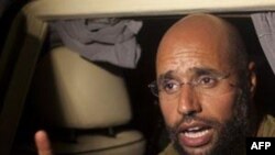 Tripoli, shfaqet i biri i Moamar Gadafit, Seif al-Islam, luftimet vazhdojnë