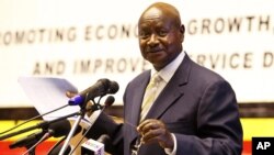 Presiden Uganda, Yoweri Museveni meminta masyarakat mengurangi kontak fisik untuk mencegah meluasnya wabah Ebola (foto: dok). 