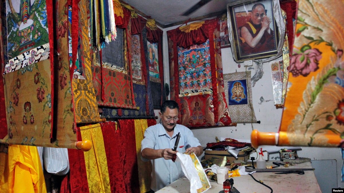 Tibetan Refugees In India