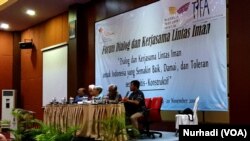 Suasana dialog aktivis lintas iman di Yogyakarta, 19-20 November 2019. (Foto:VOA/ Nurhadi)