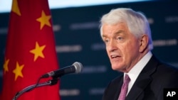 美國商會總裁兼CEO托馬斯多諾霍2018年5月1日在華盛頓美國商會舉行的中國商務會議上講話。