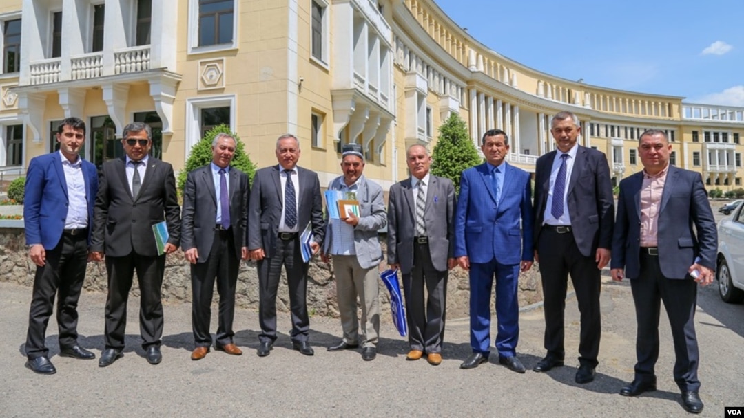 Tojikistonliklar Millatlararo munosabatlar va xorijiy mamlakatlar bilan do‘stlik aloqalari qo‘mitasida