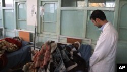 اصابت هاوان دریک خانه مسکونی در ولسوالی زنه خان غزنی ۱۱ زخمی برجا گذاشته است که وضعیت صحی سه تن از مجروحین وخیم خوانده شده است