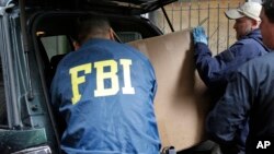 Un agente del FBI fue detenido en Karachi por portar balas para pistola.