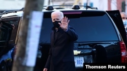 El presidente de Estados Unidos, Joe Biden, llega a la iglesia católica Holy Trinity, en Washington DC, el domingo 7 de marzo de 2021.