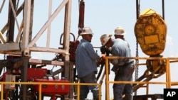 Nove i unapredjenje tehnike bušenja nafte dovele su do procvata u to sektoru u državama kao što su Severna Dakota i Oklahoma.