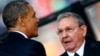 Obama y Castro se saludan en Sudáfrica