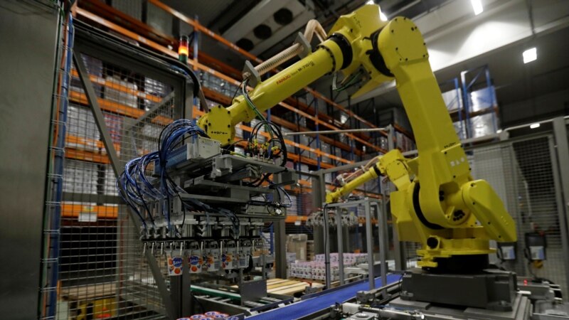 Robots Replace Human Workers in Eastern Europe