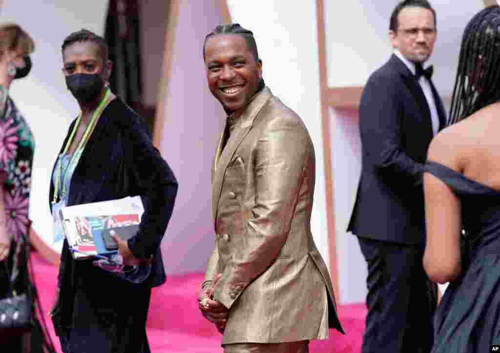 Leslie Odom Jr. arrives at the Oscars on Sunday, April 25, 2021, at Union Station in Los Angeles. (AP Photo/Chris Pizzello, Pool)