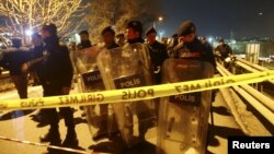 Specijalne policijske snage na mestu eksplozije u Istanbulu