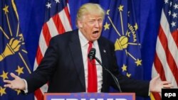 Ứng viên đảng Cộng hòa Donald Trump phát biểu trong một cuộc vận động tranh cử tại South Bend, Indiana, ngày 2/5/2016.