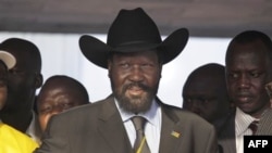 .Tổng thống Nam Sudan Salva Kiir bỏ phiếu vào sáng sớm Chủ nhật 9 tháng 1, 2011