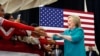 Hillary Clinton proche de l'investiture après sa victoire à Porto Rico