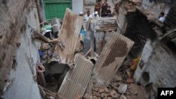 星期一，一場7.5級大地震席捲阿富汗及巴基斯坦。圖為被毀的房屋。