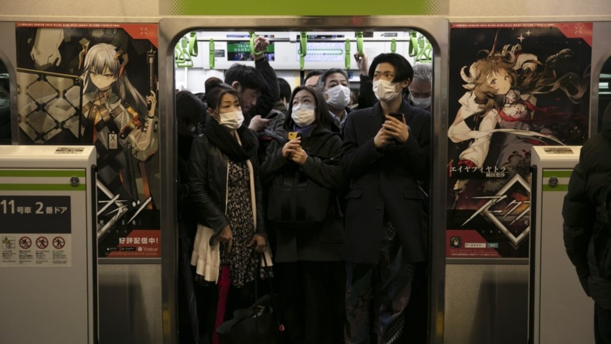 Low-tech Japan Challenged while Working from Home during Pandemic