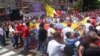 Biểu tình lớn nổ ra ở Caracas đòi bỏ phiếu phế truất ông Maduro