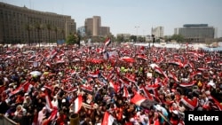 Biểu tình phản đối Tổng thống Ai Cập Mohamed Morsi tại Quảng trường Tahrir ở Cairo, ngày 30/6/2013.