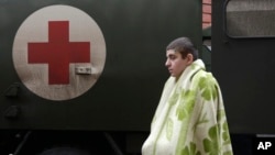 지난 1월 우크라이나 아르테미우시크 지역에서 부상당한 정부군이 병원에 도착했다.