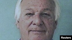 Douglas Arthur Harmon es el sospechoso de causar la balacera. La foto fue distribuida por la policía de Phoenix.