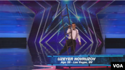 America's Got Talent şousunun azərbaycanlı Çarli Çaplini fotolarda