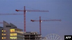 Buxheti i Irlandës për 2011-shkurtime të shërbimeve sociale, taksa më të larta