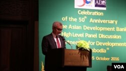 FILE - H.E. Dr. Aun Pornmoniroth, Minister of Economy and Finance gives an closing remarks at the Celebration of the 50th Anniversay of the Asian Development Bank at Sofitel Hotel Phnom Penh Phokeethra on October 5, 2016. (Tum Malis/VOA Khmer)
