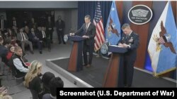 د جګړې د وزیر پیټ هګسیت او د وسله والو ځواکونو د عمومي لوی درستیز دن کین ګډ خبري کنفرانس