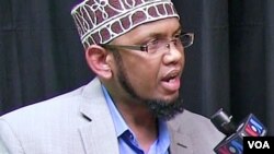 In an interview with VOA's Somali Service, Abdirahman Sharif, leader of the Dar-Al-Hijra mosque in Minneapolis, Minnesota, described the Orlando attack as "anti-Islamic." (screen grab from video)