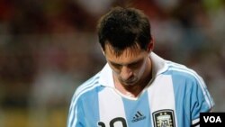 Lionel Messi no logró liderar a su equipo a una victoria y Argentina cayó por primera vez en la historia ante Venezuela.