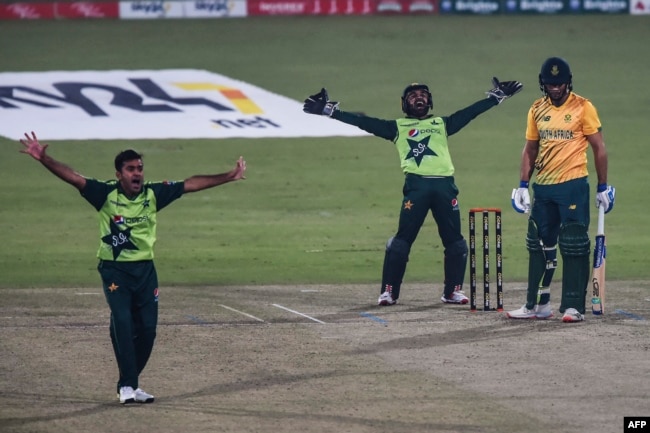 پاکستان نے جنوبی افریقہ کو شکست دے کر 100 ٹی ٹوئنٹی انٹرنیشنل میچز جیتنے کا اعزاز بھی حاصل کر لیا ہے۔