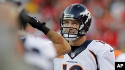 Peyton Manning tuvo otro partido de récords contra los Jefes de Kansas. Nuevamente ha puesto a los Broncos en control de la AFC Oeste.