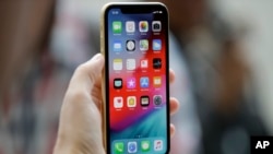 Los lanzamientos de los nuevos modelos de iPhone podrían obligar a usuarios de modelos anteriores, en China, a actualizar sus sistemas o verse forzados a cambiar por un modelo más reciente.