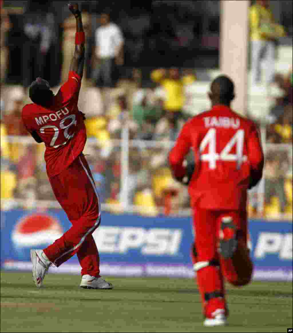 آسٹریلیا اور زمبابوے۔۔تصاویر