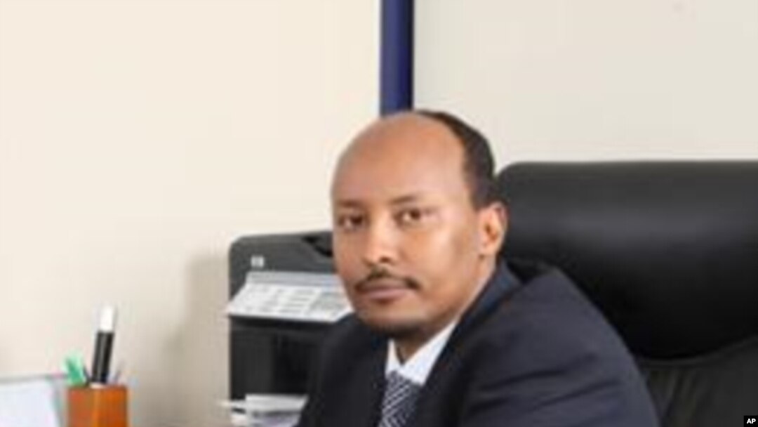 Cawayska Washington: C/rashiid Dahabshiil