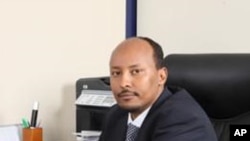 Cawayska Washington: C/rashiid Dahabshiil