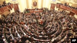 埃及议会1月23日在前总统穆巴拉克被推翻后首次举行会议