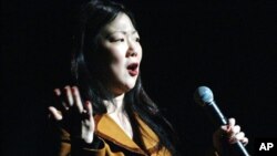 미국의 한국계 코미디언 마가렛 조. (자료사진)