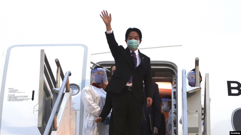 台湾副总统赖清德2022年1月25日抵达洛杉矶（照片来自赖清德的推特账号）(photo:VOA)