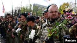 Сепаратисти під час відзначень Дня Перемоги в Донецьку