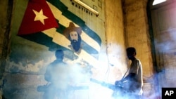 El gobierno de Cuba eliminará en 2013 el permiso de salida exigido a su población desde hace medio siglo.