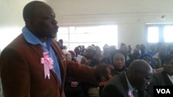 War veteran Abraham Tsikwa of Mashonaland West stressed a point at a meeting of former freedom fighters on Thursday.