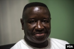 Sierra Leone People's Party presidential candidate Julius Maada Bio is pictured after speaking to reporters in his party's headquarters in Freetown's Goderich neighborhood, March 7, 2018. (J. Patinkin/VOA)