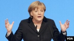 La canciller alemana Angela Merkel señaló que el programa anticrisis establecerá condiciones estrictas.