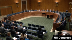 资料照片：美中经济与安全审查委员会举行年度报告发布会。(2025年11月18日)