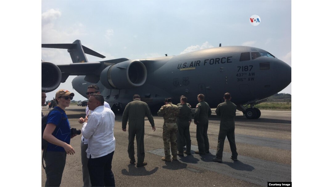Los organizadores de la misión dijeron a la Voz de América que los aviones que son parte de la flota de la fuerza aérea estadounidense son los que más capacidad tienen para cargar mercancías.